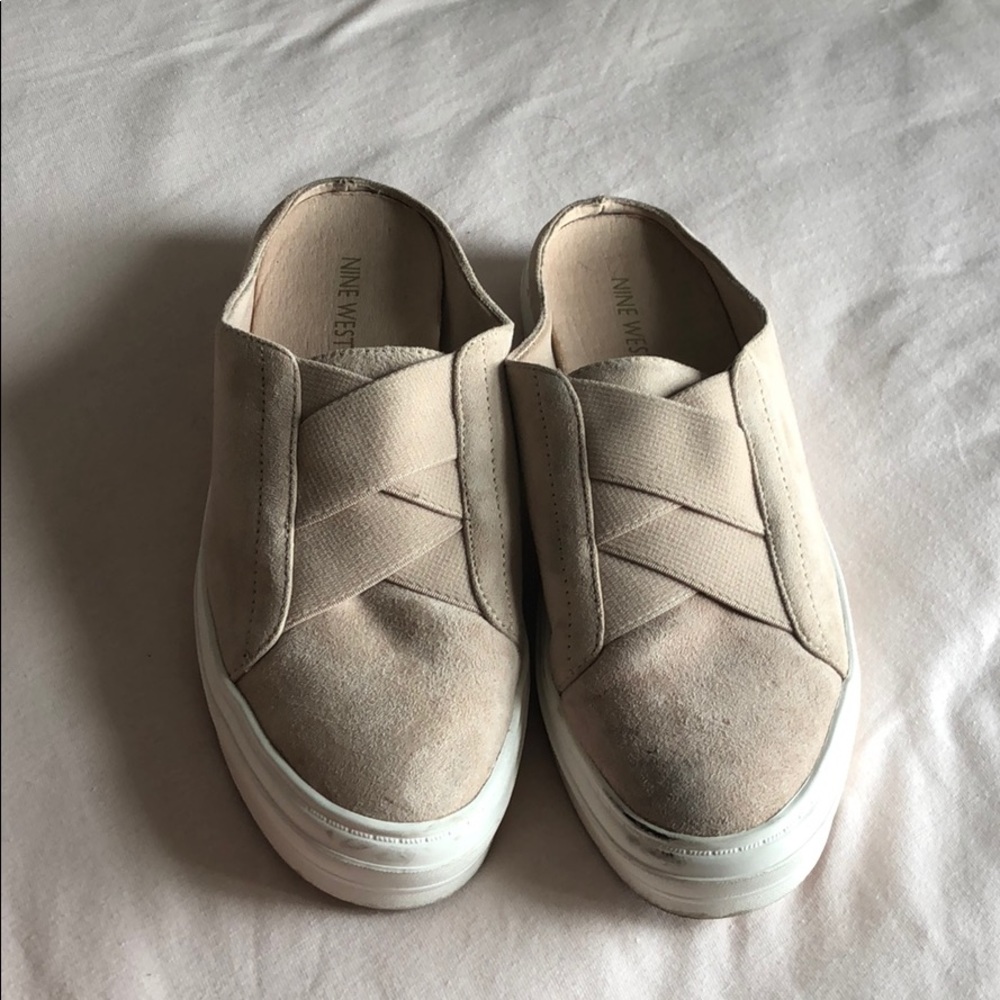 Nine west slide on shoes